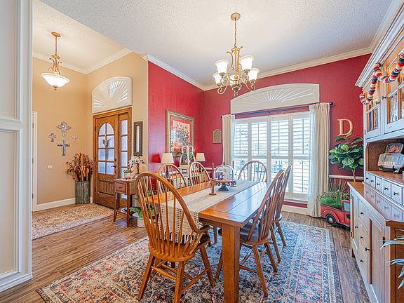 4th image of 4904 Hillsboro Ct