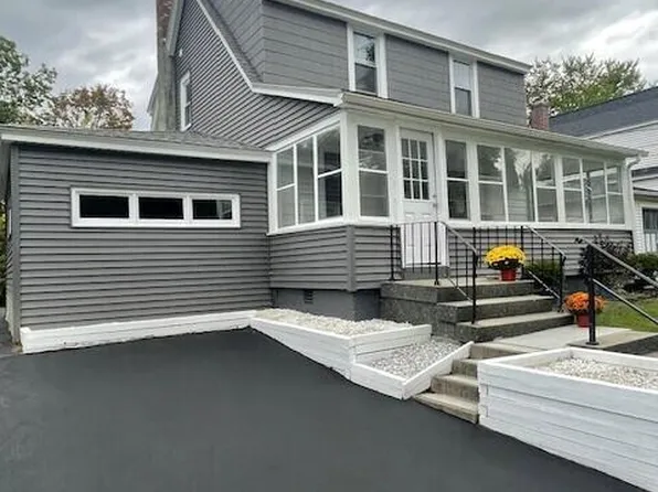 7 Elm Ct, Wynantskill, NY 12198