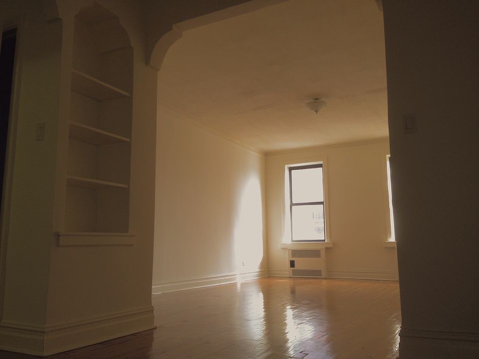 1st image of 4721 41st St APT B4