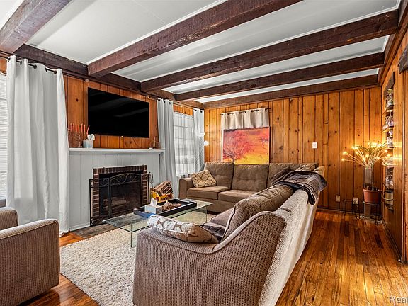 4th image of 2725 Oakman Ct