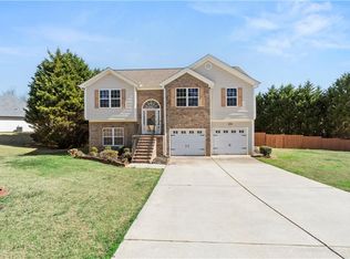 7235 Magnolia Ln, Fairburn, GA 30213