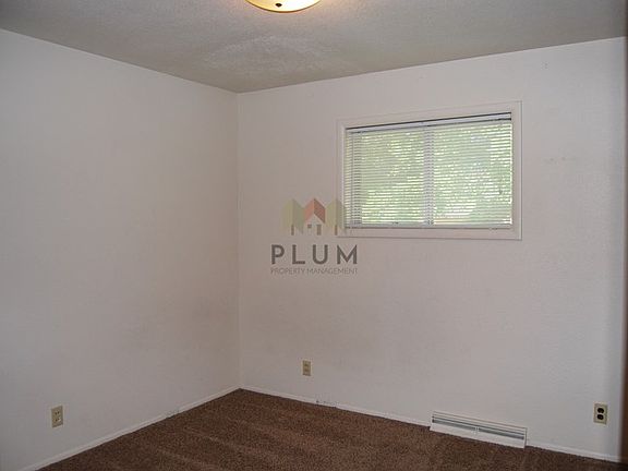 5th image of 120 W Bickford St