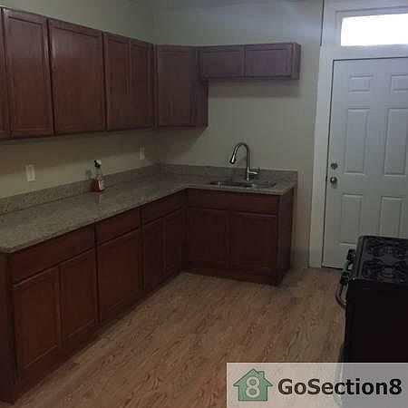 1st image of 6928 S Paxton Ave
