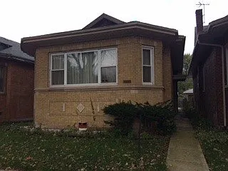 8237 S Crandon Ave photo 1
