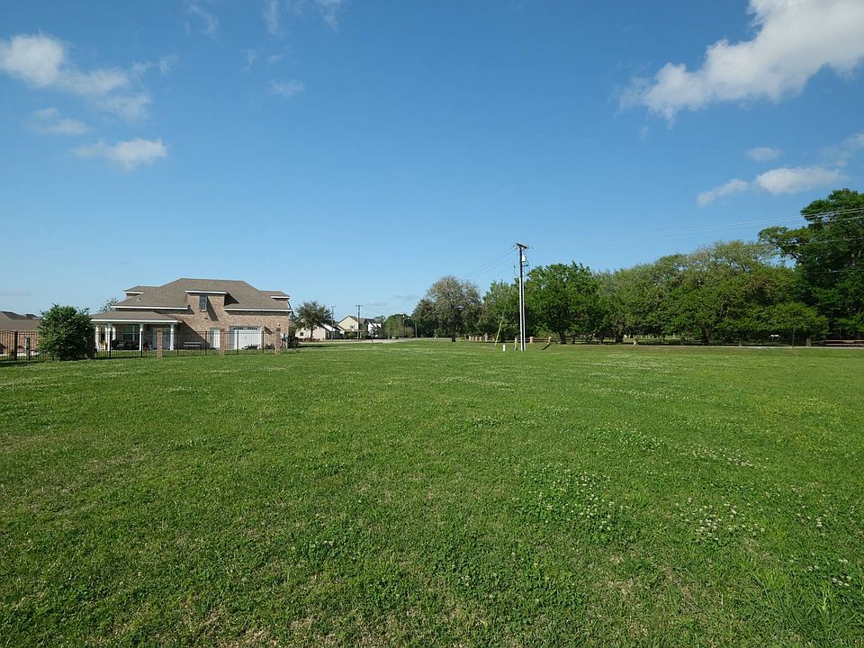 2nd image of 197 Fairview Dr
