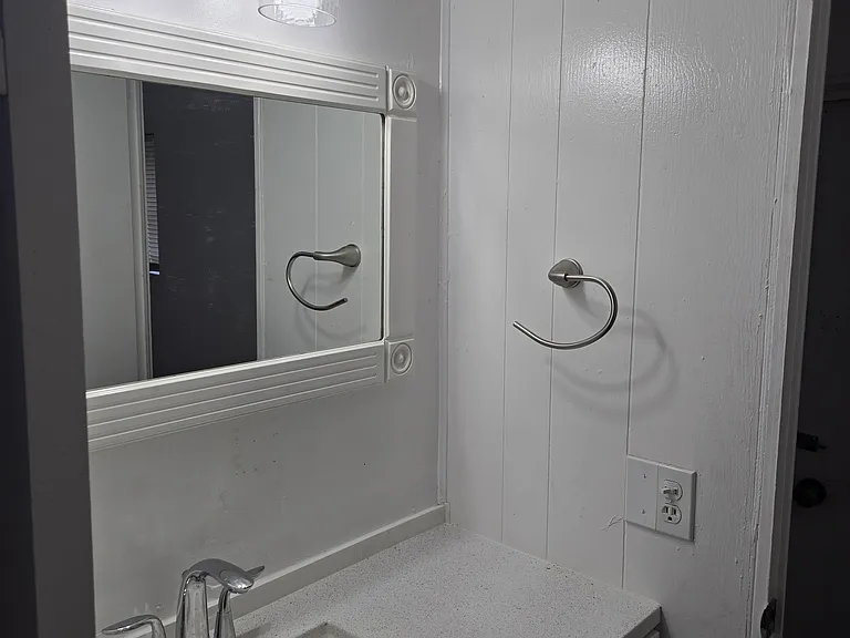 6413 Leonard Ct — Photo 7