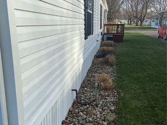 3rd image of 206 Buckingham Ct