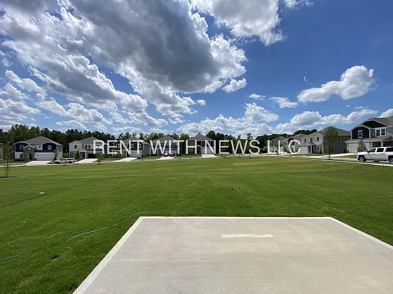 797 Riguard Way — Photo 7