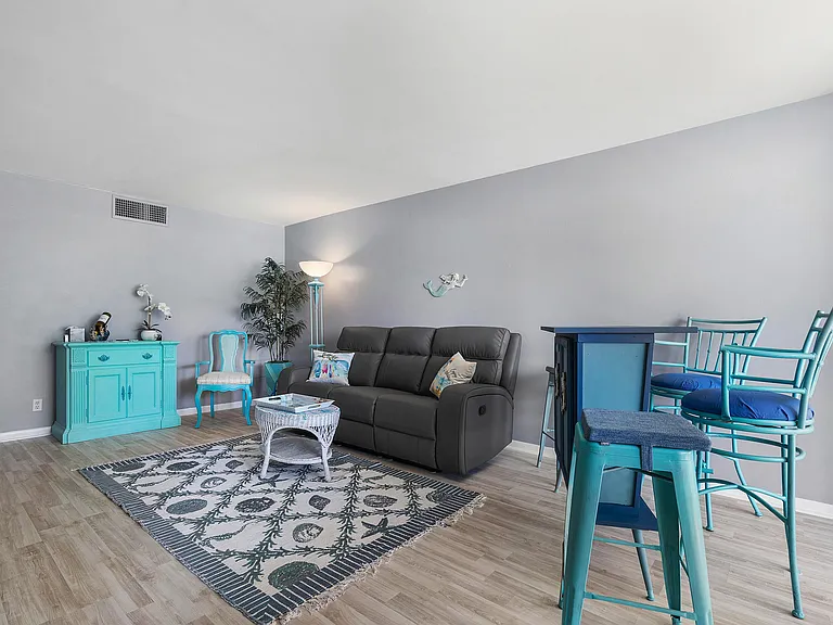 2525 Florida Blvd #130 — Photo 6