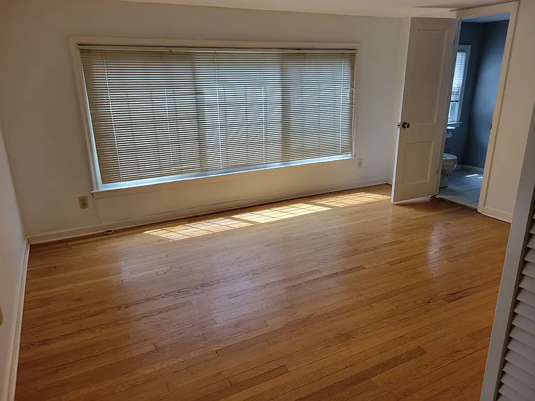 6720 Floyd St — Photo 7