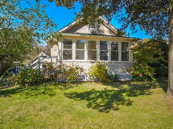 747 Havana Ave, Egg Harbor City, NJ 08215