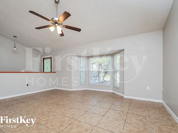 2nd image of 1029 Lamplighter Ln