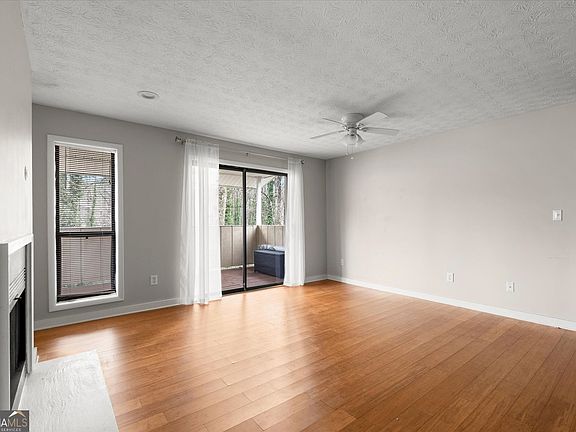 4th image of 504 Wynnes Ridge Cir SE