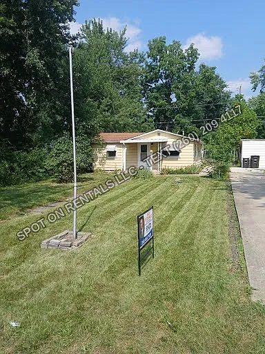 2 bed, 832 sqft, $1,065 — Photo 1