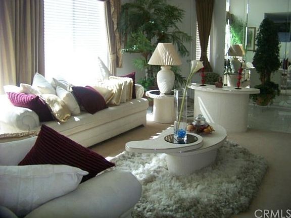 4th image of 28583 Grandview Dr