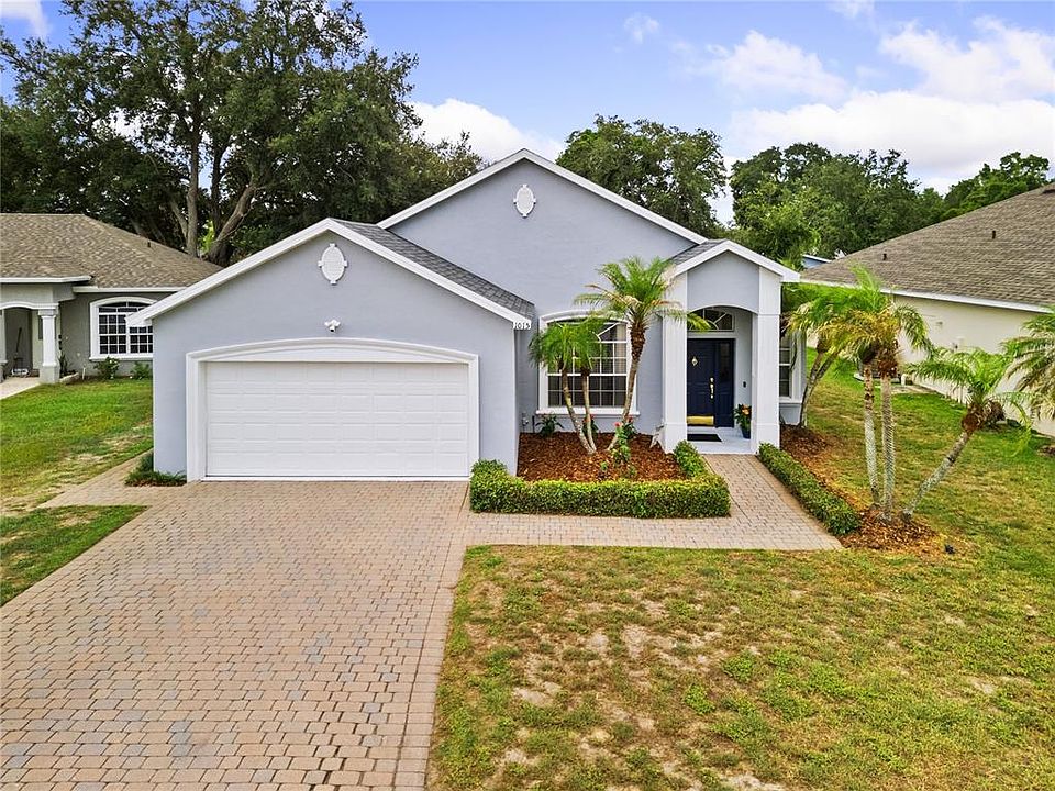 1st image of 1015 Robin Ln