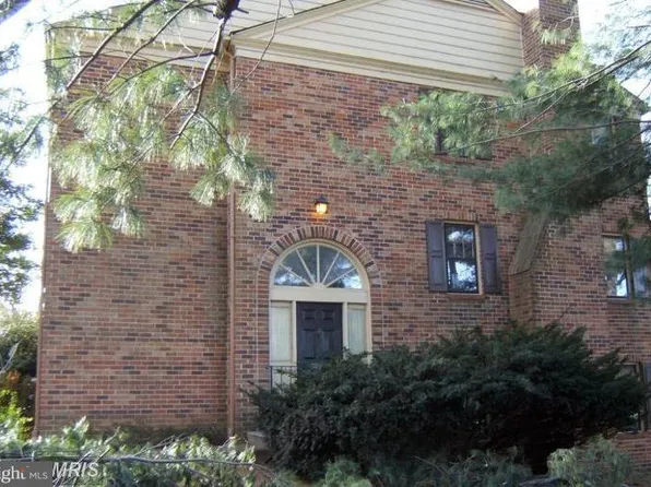 5913 Tudor Ln, Rockville, MD 20852