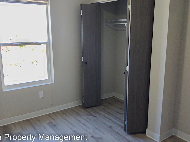 Jenny Place Apartments — Photo 7