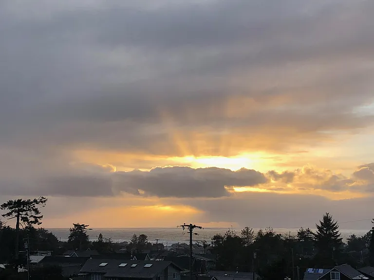 Spectacular sunsets - the maui of the Oregon coast!