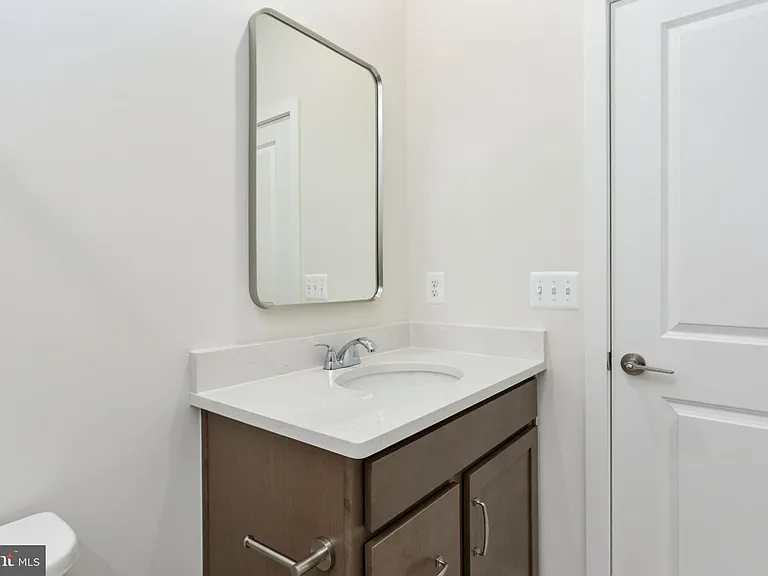 42086 Picasso Sq — Photo 34