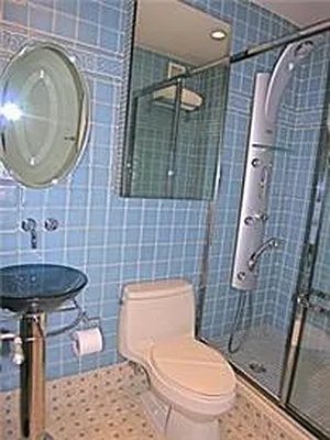 Sold by R New York | media 7