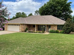 8 Janeway Pl, Shawnee, OK 74804