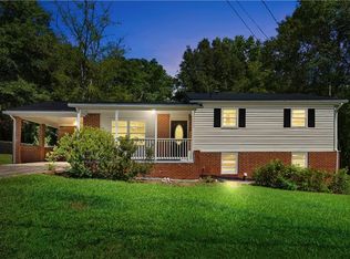 890 Chestnut Dr, Jackson, GA 30233
