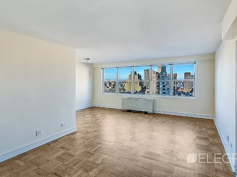 888 8th Ave #20F — Photo 1