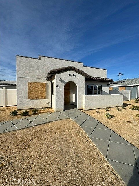 1st image of 337 E Avenue H #13