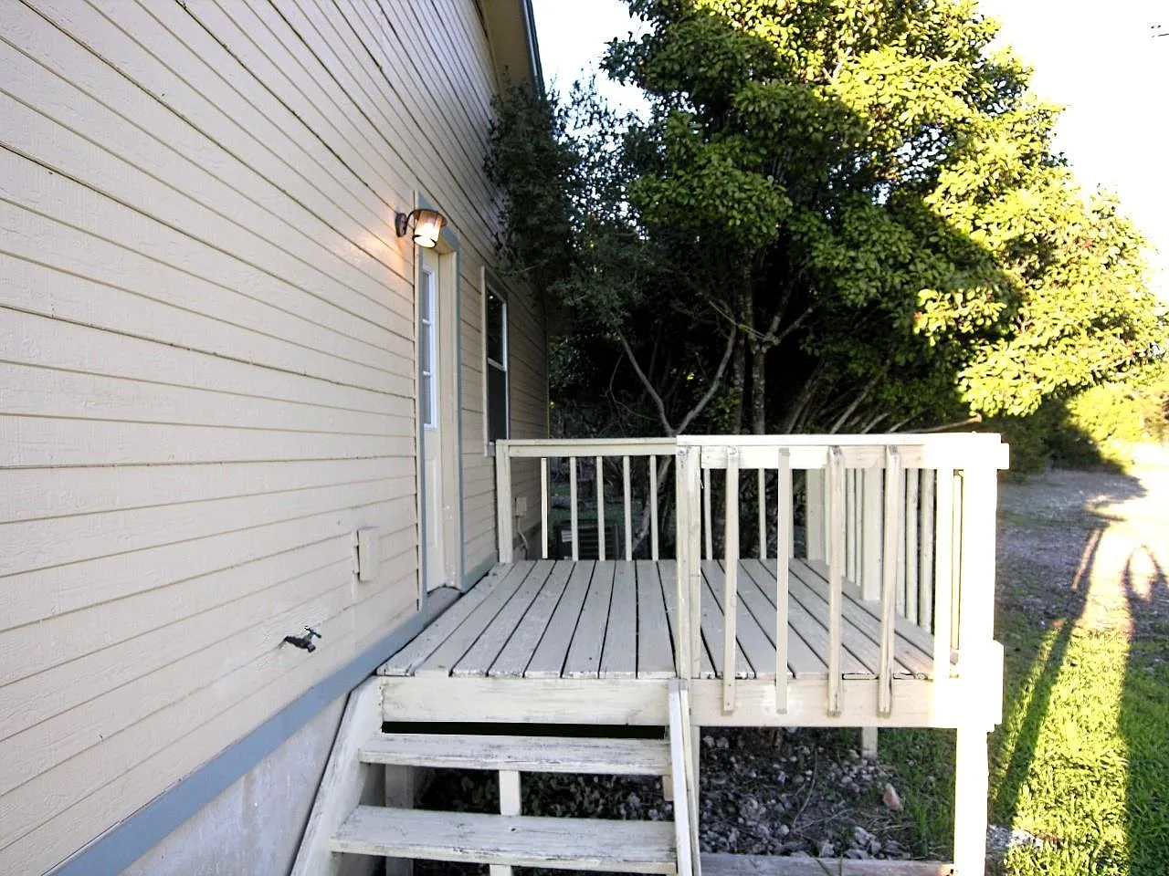 2 bed, 1.0 bath, 800 sqft, $1,195 — Photo 2