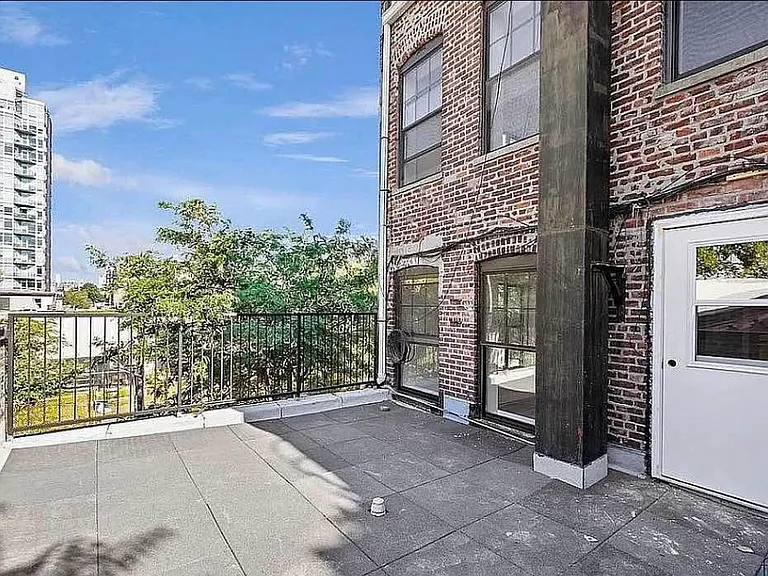 441 Myrtle Ave #2A — Photo 9