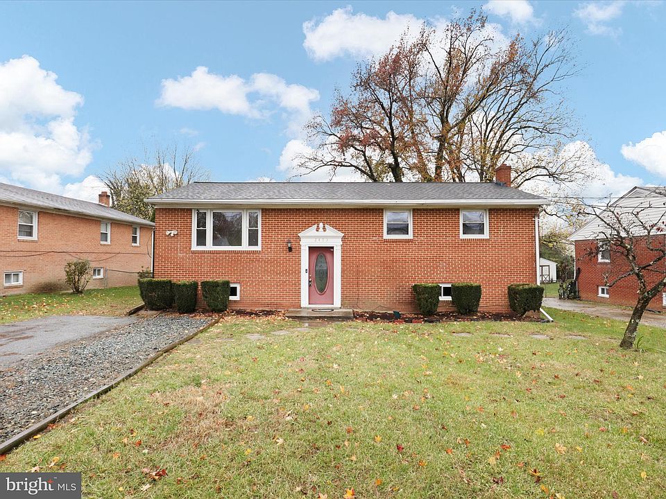 1st image of 2403 Oak Glen Way