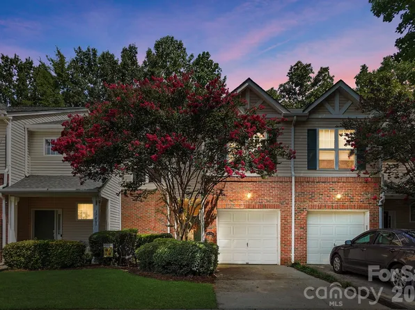 17067 Commons Creek Dr, Charlotte, NC 28277