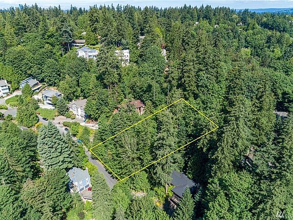 3rd image of 94 SE 47th St