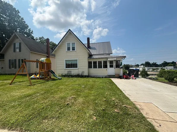 313 Crescent St, Goshen, IN 46528