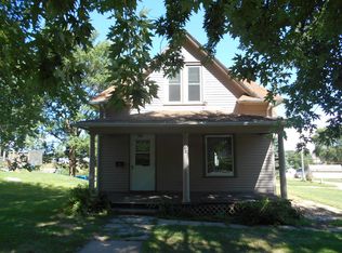208 N 1st St, Bloomfield, NE 68718