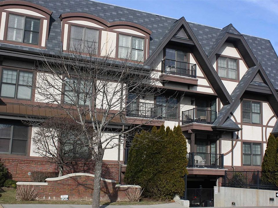 1st image of 77 Maple Ave APT 206