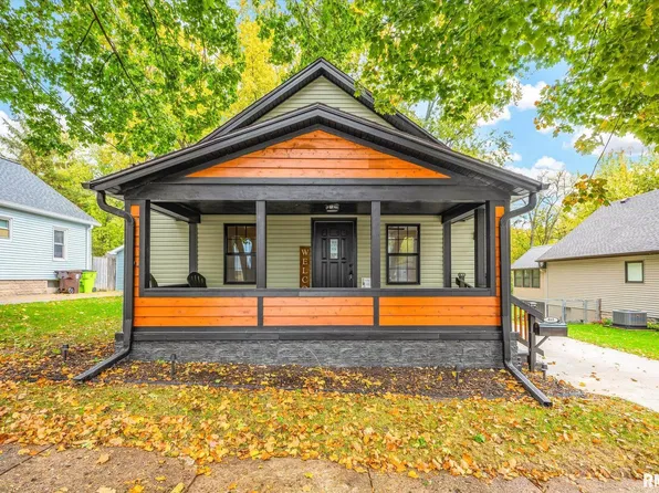 405 Hamilton St, Washington, IL 61571