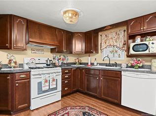 210 Dogwood Ln, Danbury, CT 06811