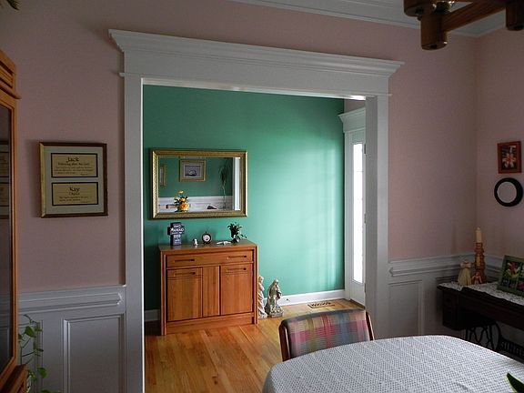 4th image of 141 Valleywood Cir