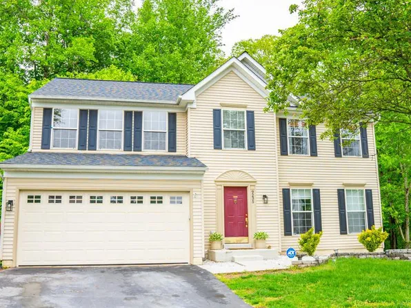 9235 Cynthia St, Manassas Park, VA 20111