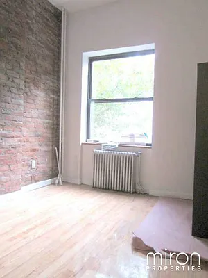 Rented by Miron Properties | media 28