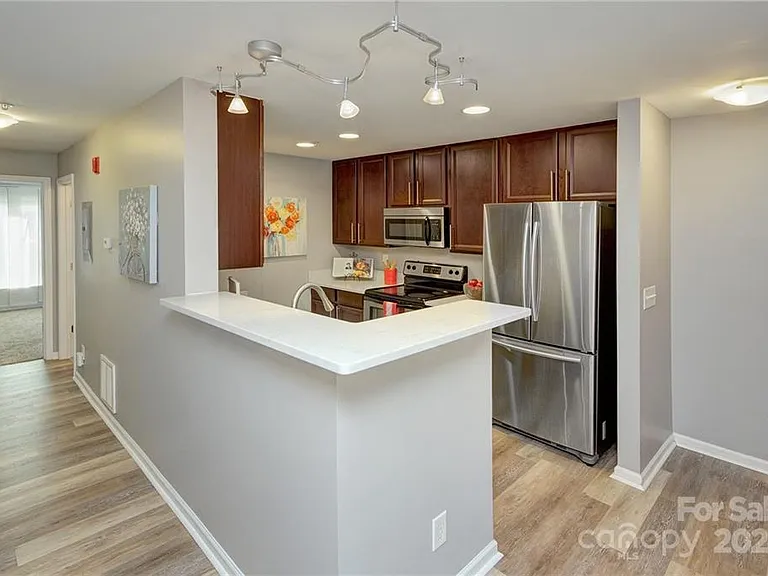 3819 Picasso Ct — Photo 7