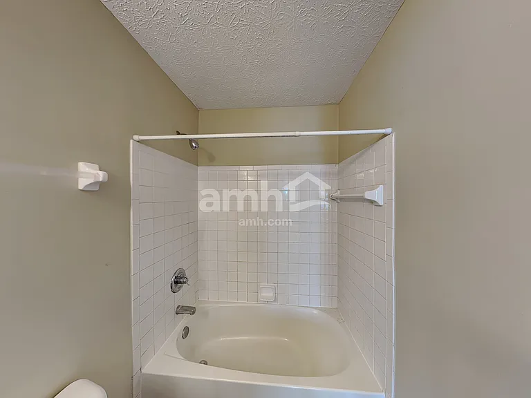 1064 Amherst Blvd — Photo 16