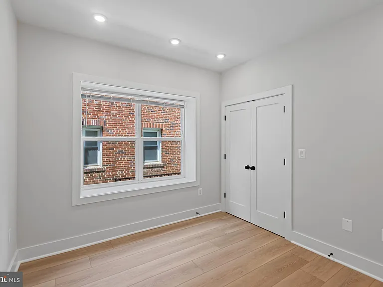 2236 40th St NW #4 — Photo 18
