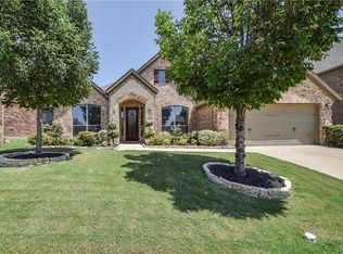 424 Brighton St, Roanoke, TX 76262