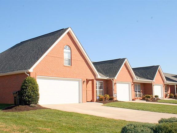 2nd image of 3008 Yearling Ln