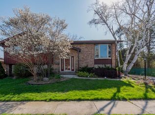 6822 Pershing Blvd, Kenosha, WI 53142