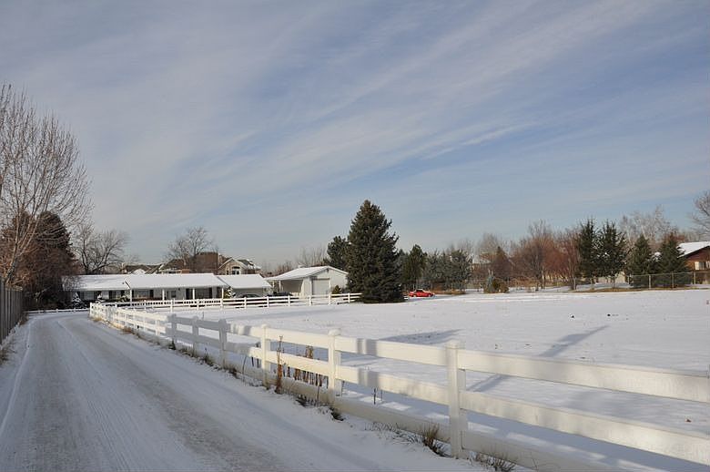 1st image of 7970 Highland Dr