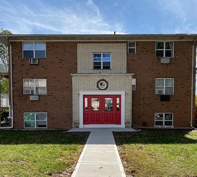 318 W Jersey St #6 — Photo 1